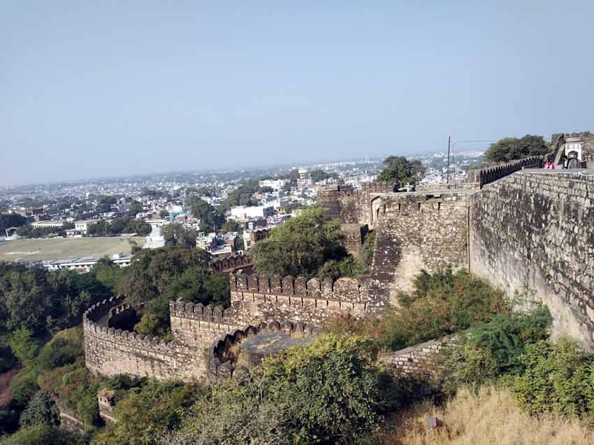 Jhansi Fort And The Legend Of Jhansi Ki Rani - Laid Back Traveller